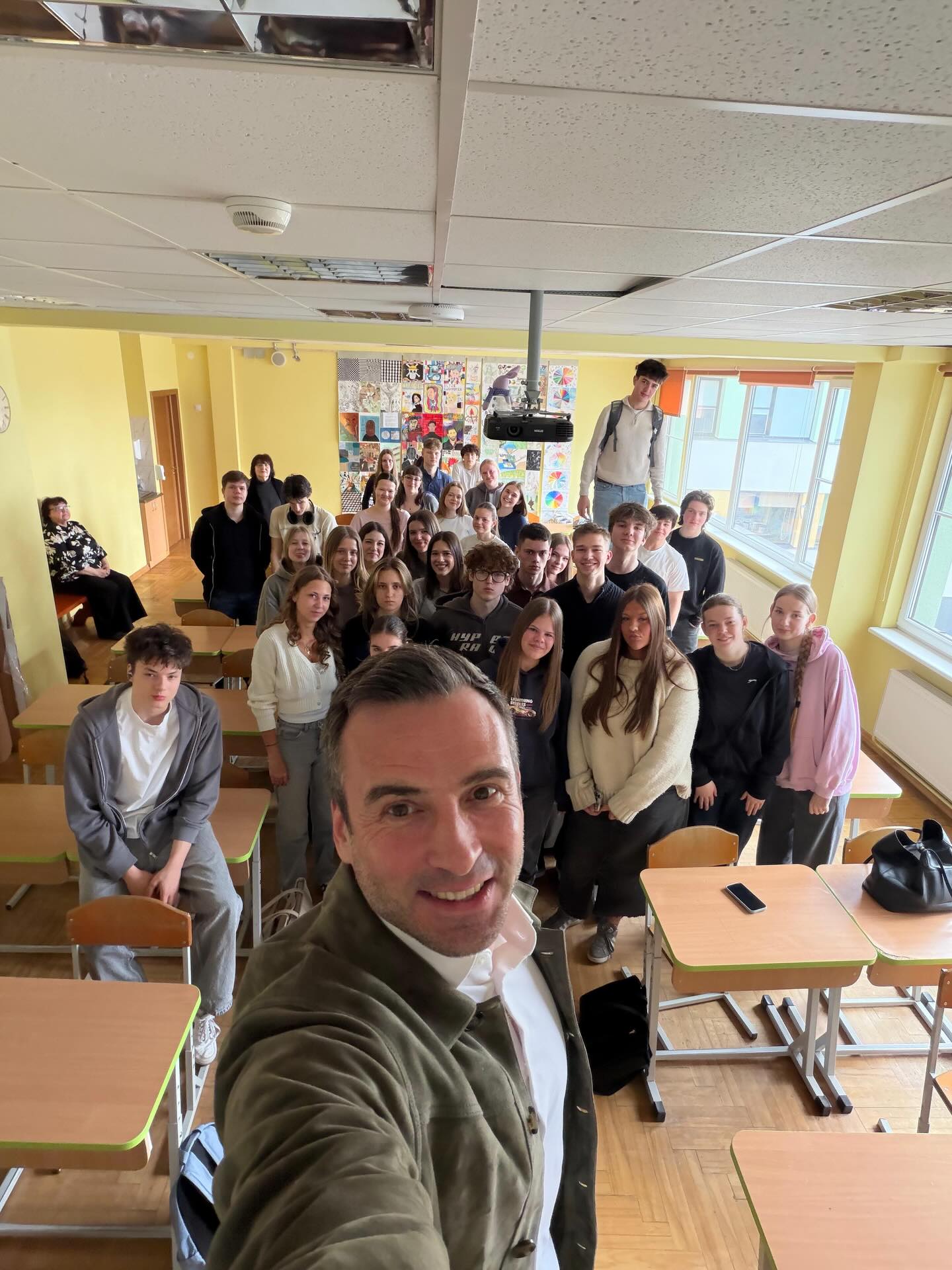 Skolā viesojas EP deputāts M.Staķis